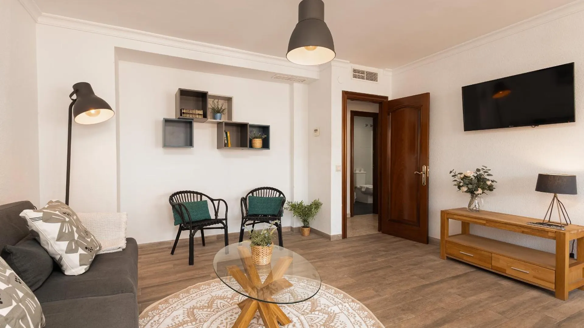 Apartamento C103 - Sunny Terrace, Old Town Views Málaga 0*,