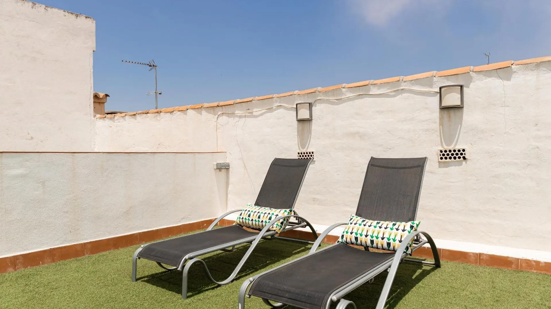 Apartamento C103 - Sunny Terrace, Old Town Views Málaga